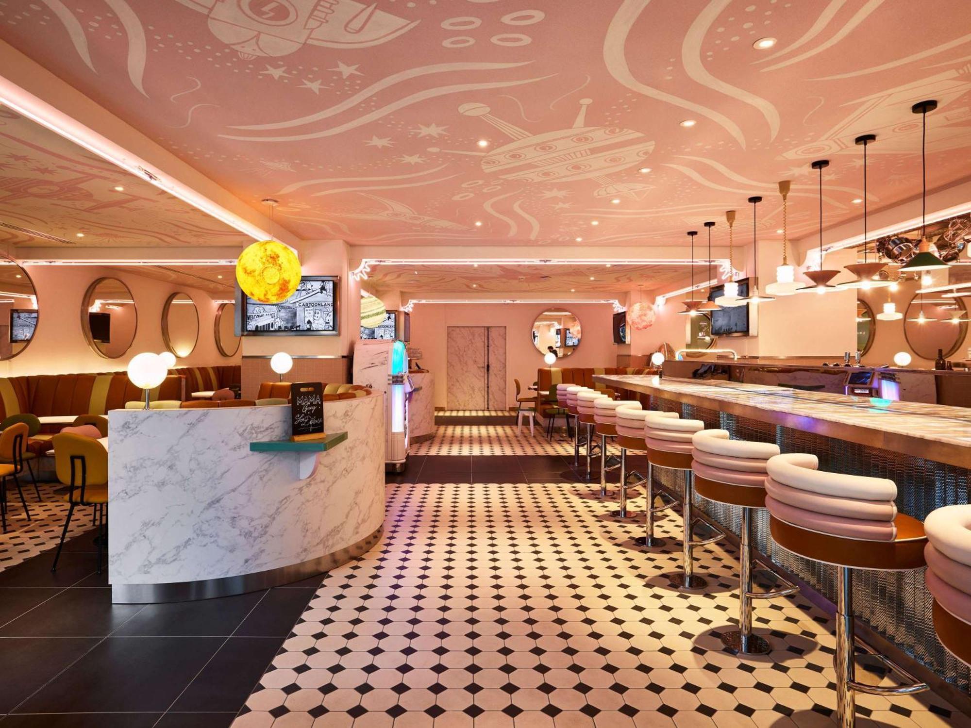 Mama Shelter Paris La Défense Hotel 3*